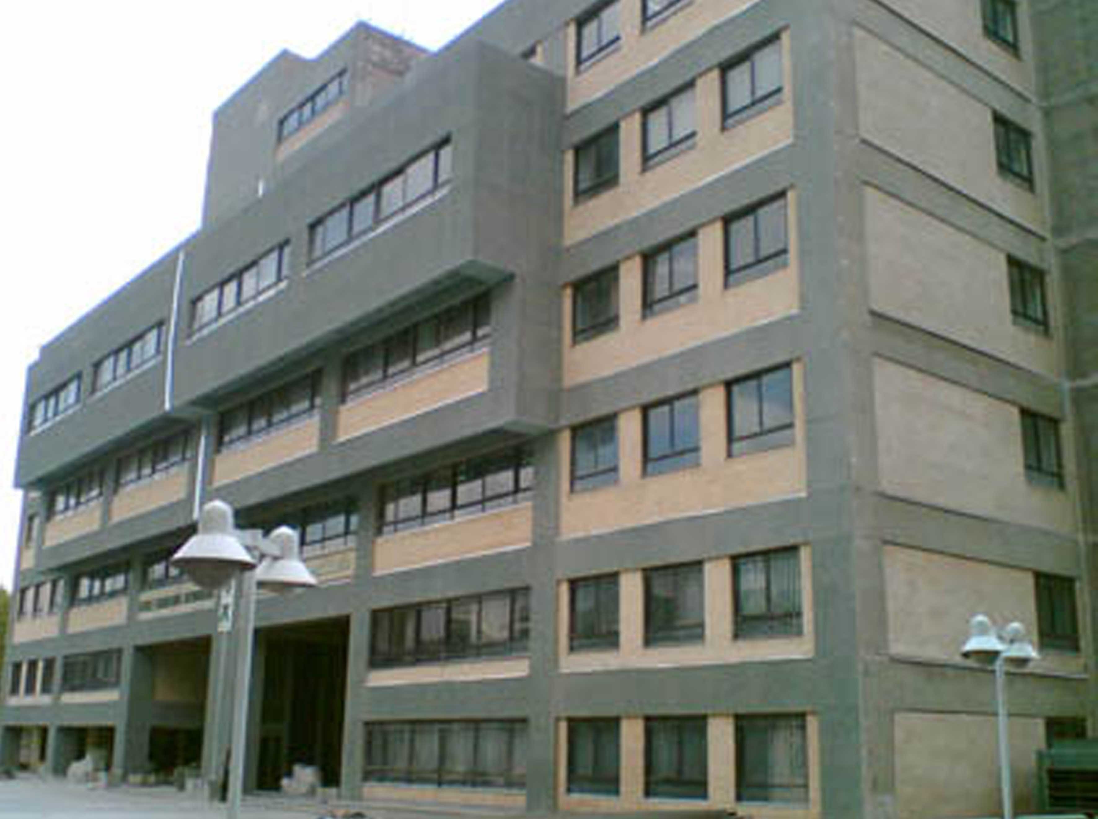 ساختمان دانشکده نساجی امیرکبیر