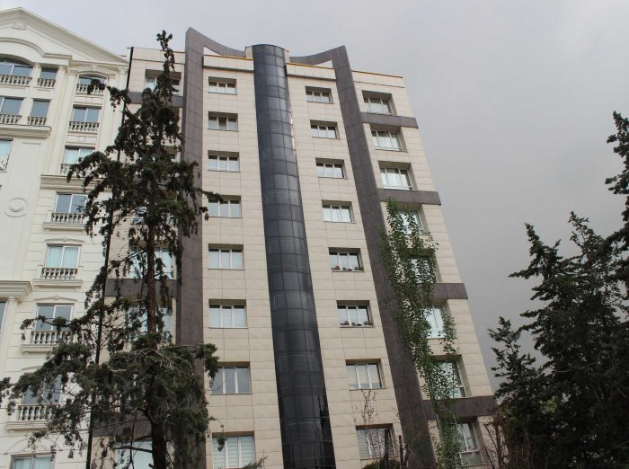 ساختمان مسکونی آریای تهران