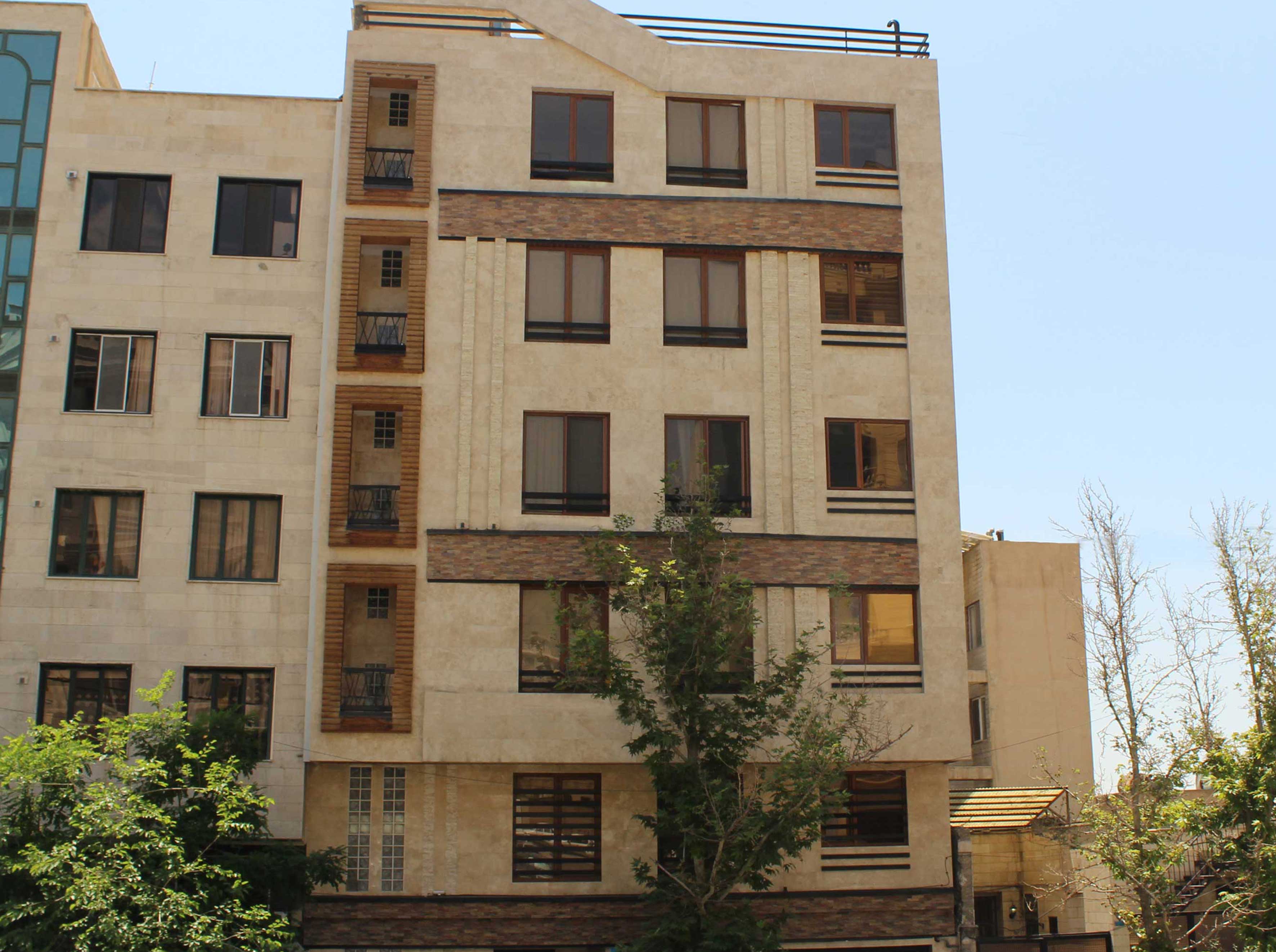 ساختمان مسکونی فرحزادی