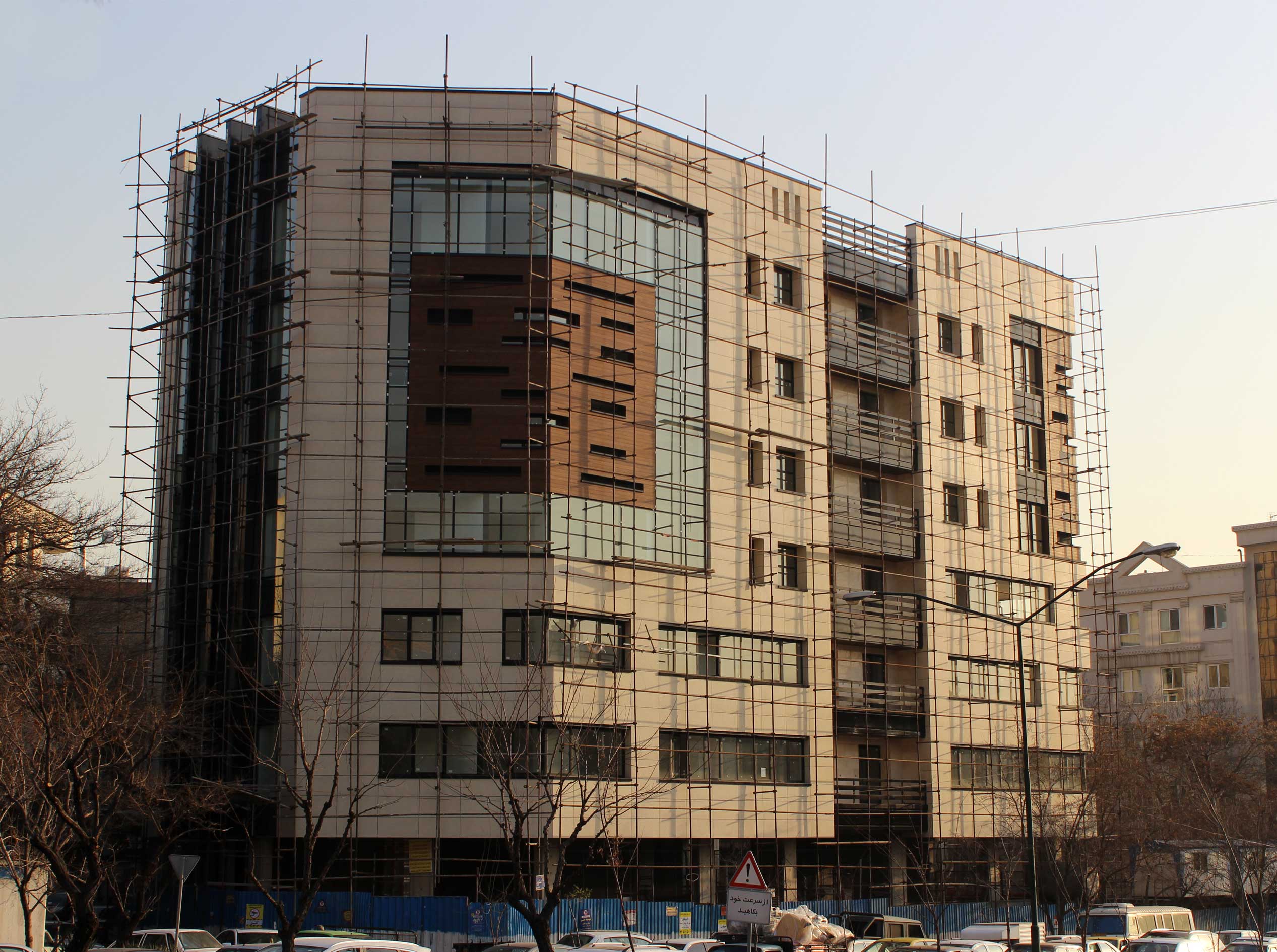 ساختمان اداری نوبنیاد تهران